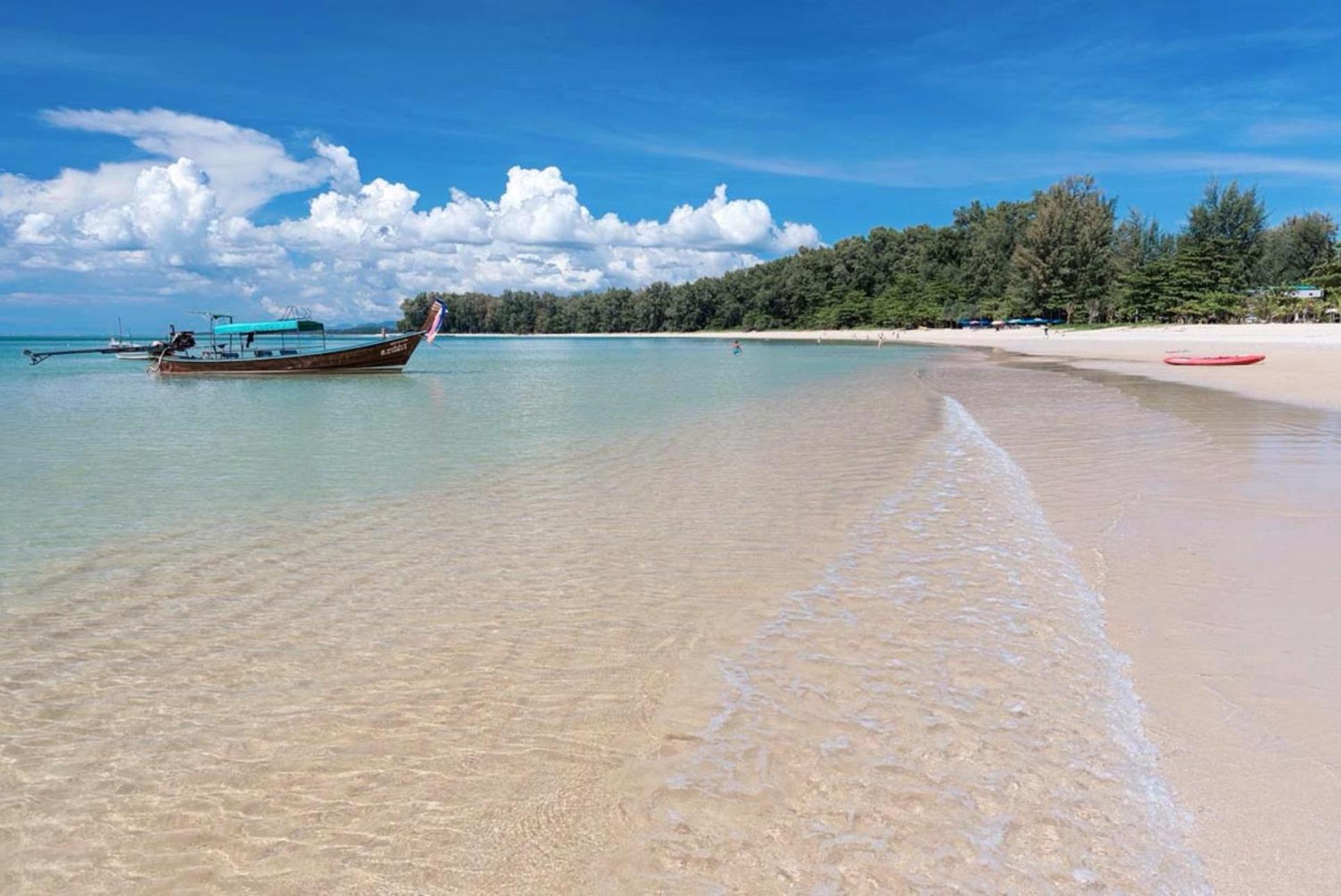アイディオ プーケット ホテル【SHA Extra+認定】 Nai Yang Beach エクステリア 写真